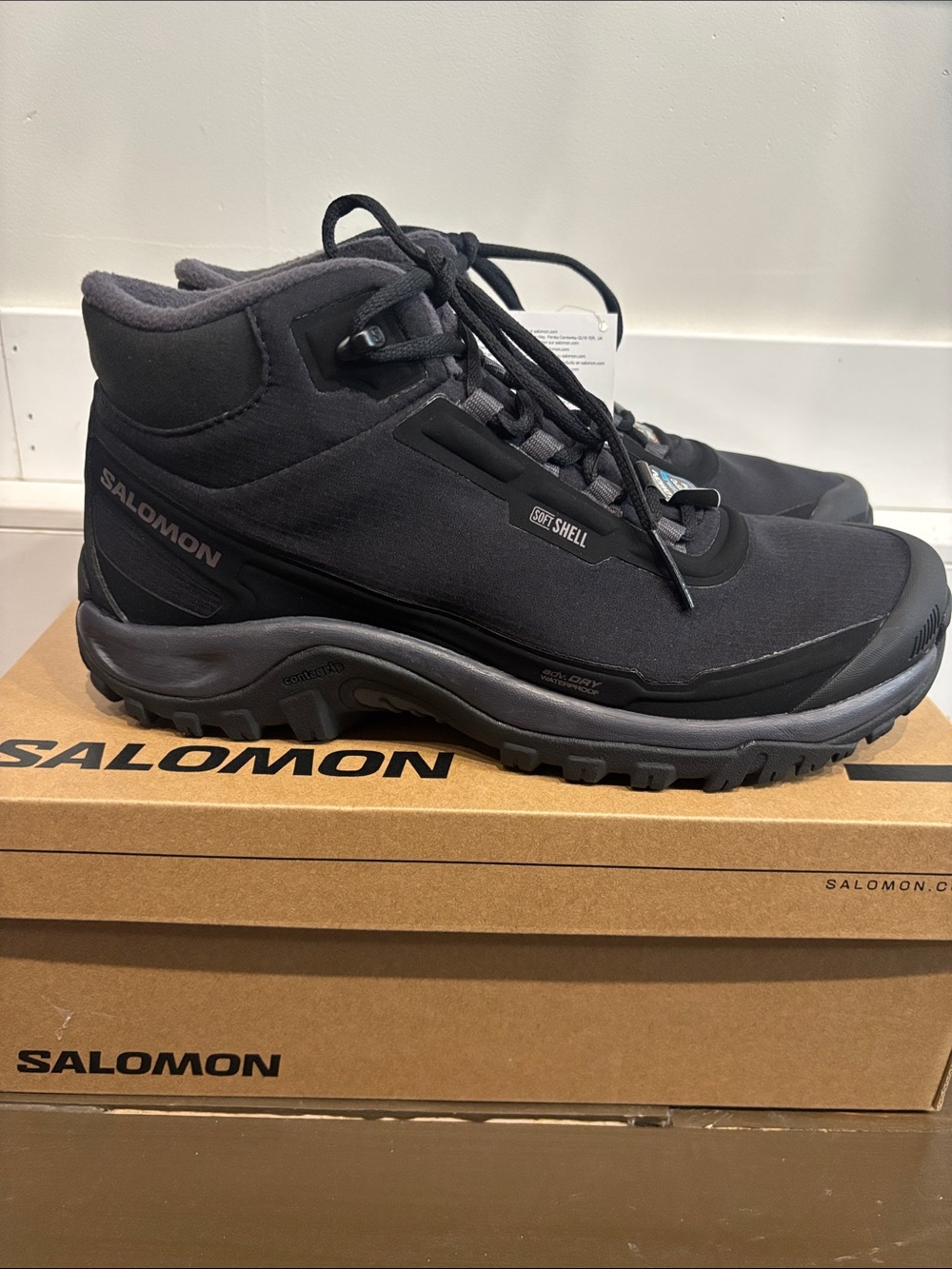 Salomon women’s shelter waterproof boot black size 9.5 New with box